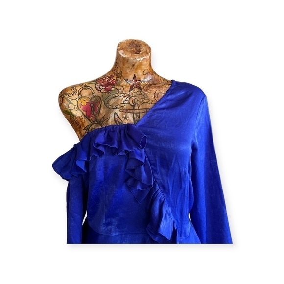 Ona top asymmetrical blue ruffle Large - Picture 2 of 8